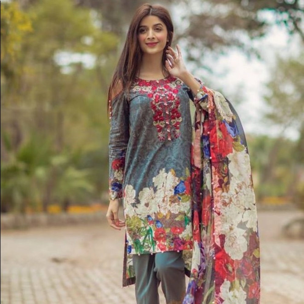 ❌❌SOLD ❌❌Pakistani Indian lawn dress